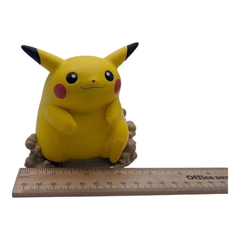 2021 Pokemon Pikachu VMAX Gigantamax Figure 3.5in READ